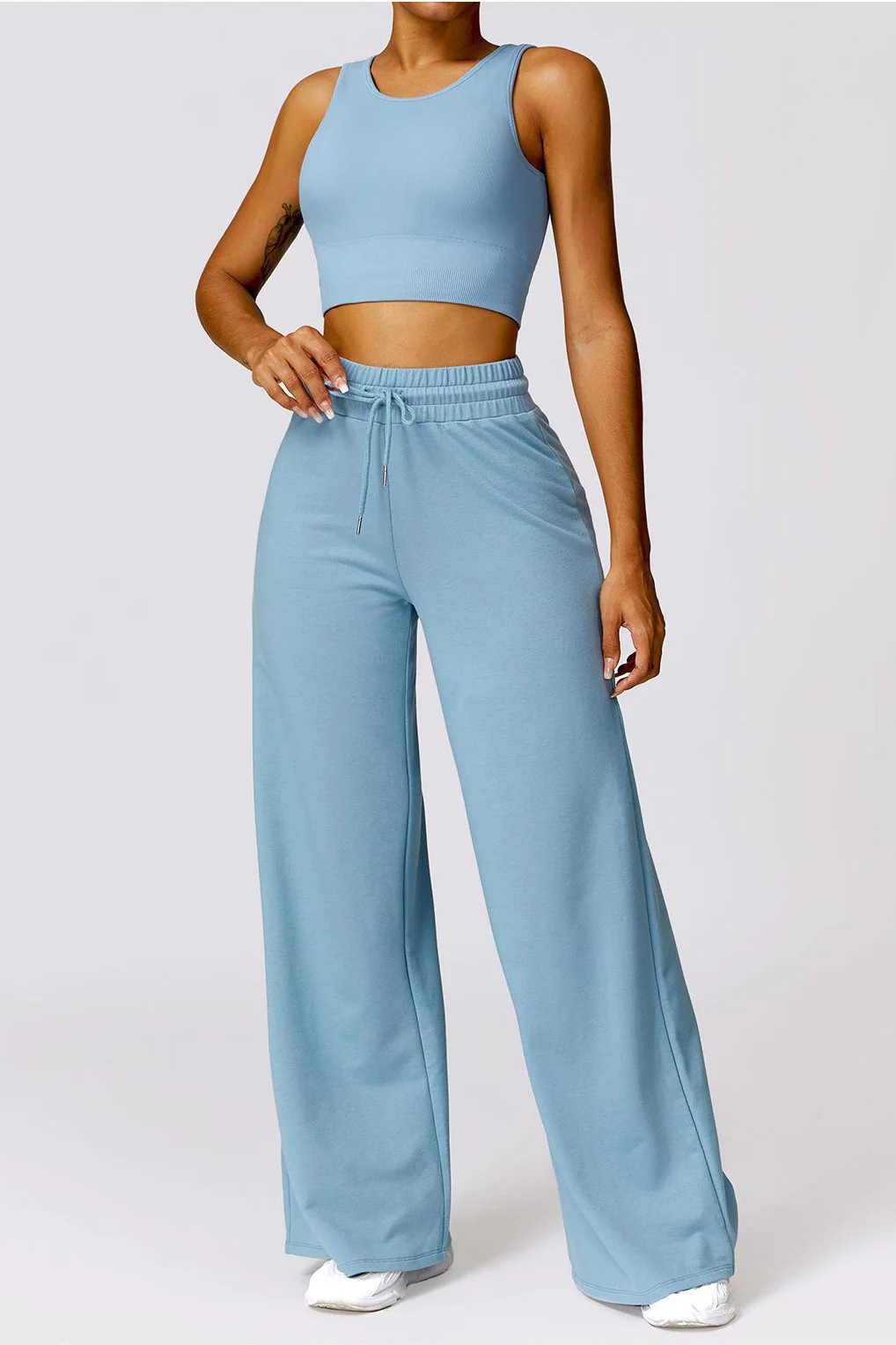 KATCH ME U-Neck Seamless Shaping Crop Tank With Cups - Image 3
