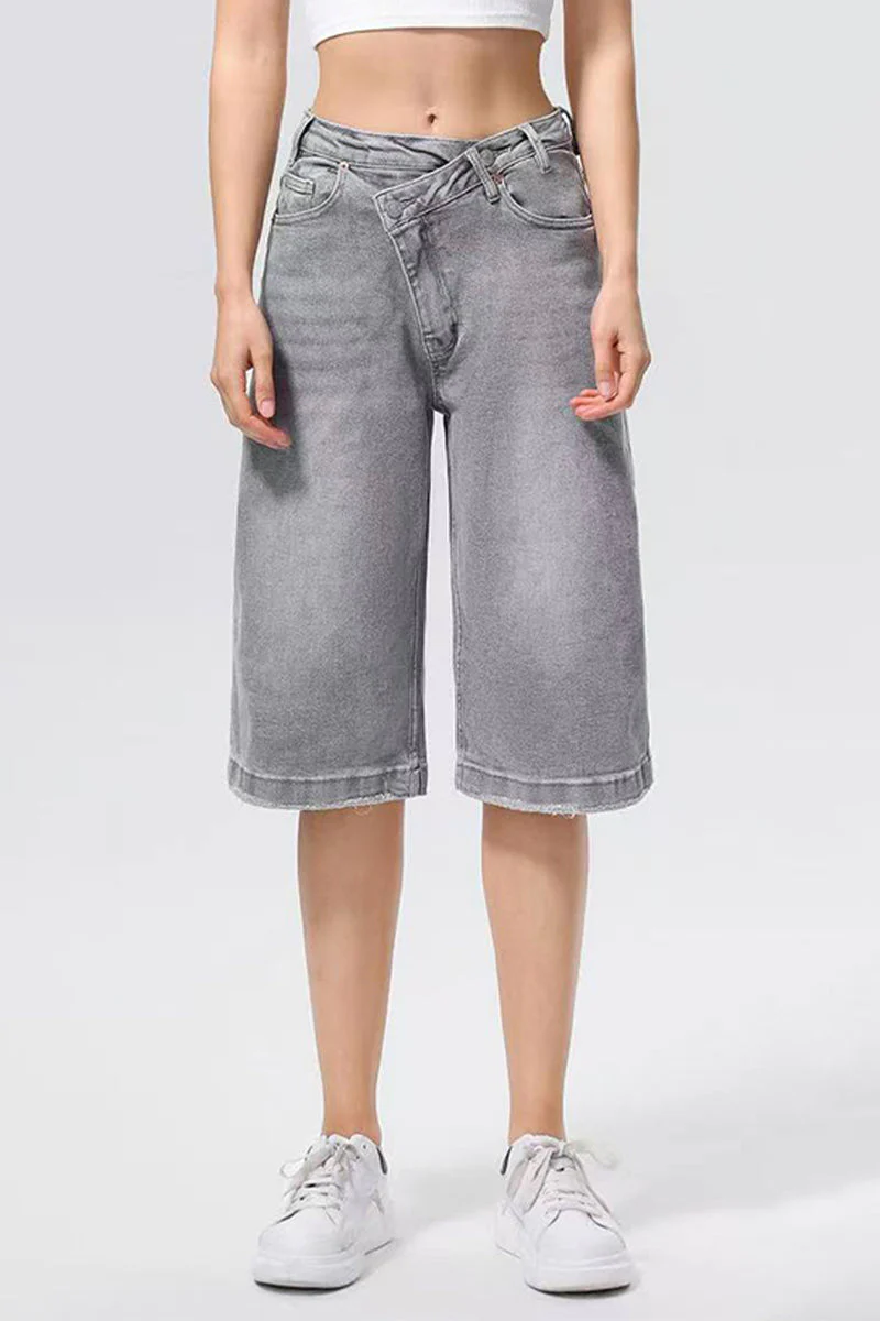 KATCH ME Mid-Rise Asymmetrical Button Loose Straight Bermuda Shorts