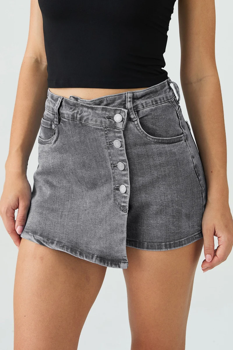 KATCH ME Mid-Rise Asymmetric Button Denim Skorts - Image 6