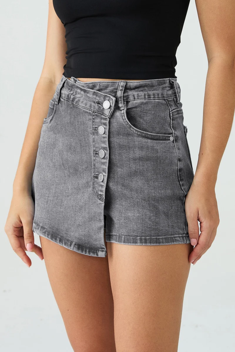 KATCH ME Mid-Rise Asymmetric Button Denim Skorts - Image 7
